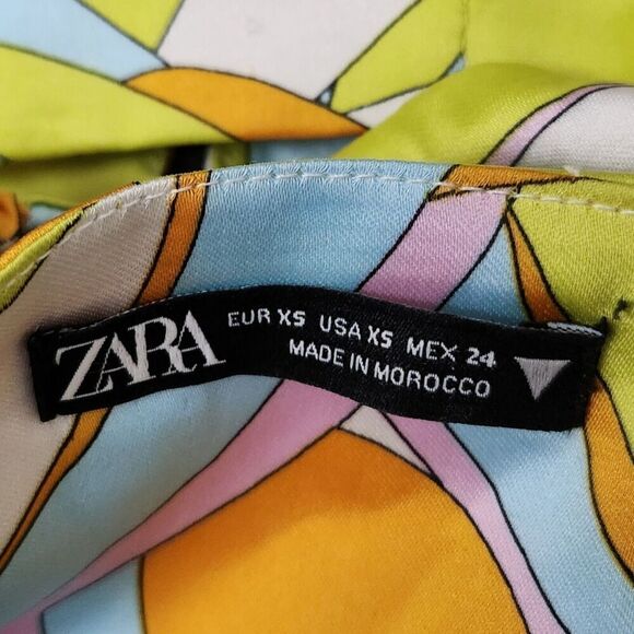 Zara Crop Top XS Green Printed Satin Effect V-Neck Bloggers Favorite Boho Y2K - Picture 2 of 6